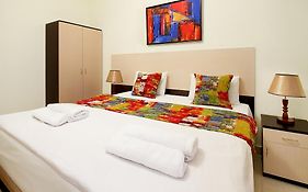 Апартаменты Alley Residence